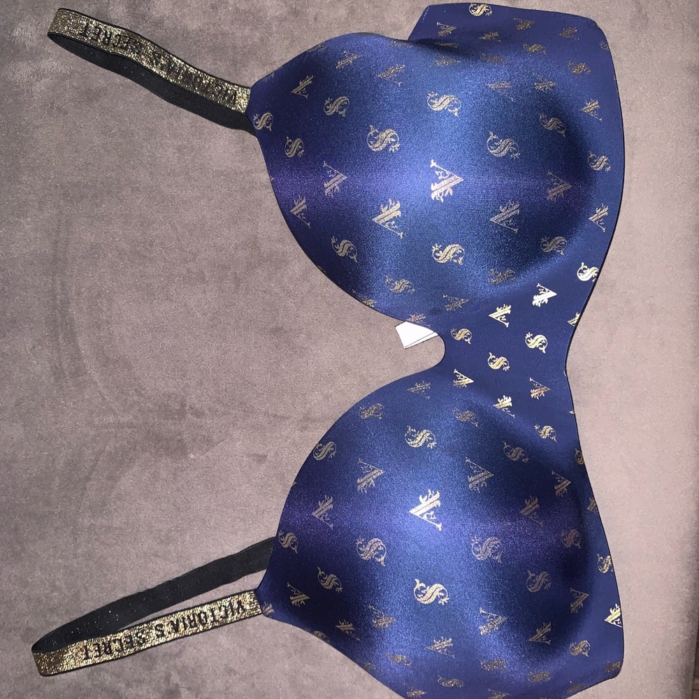 Tshirt bra size 38 DD